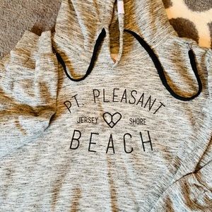 Cropped hoodie very soft  size xl kids